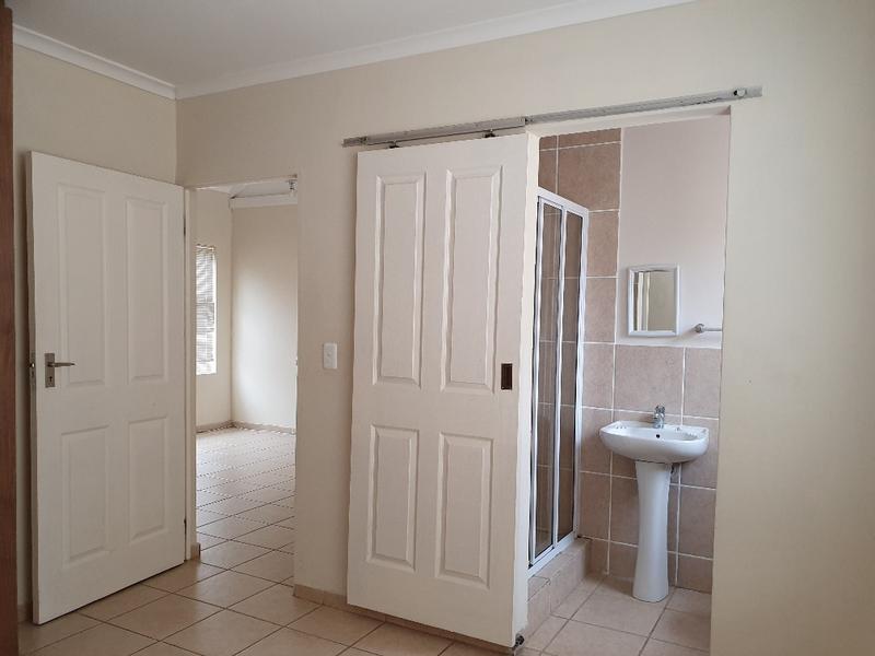 To Let 2 Bedroom Property for Rent in Kingswood Eastern Cape